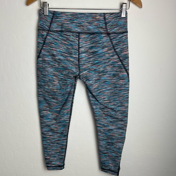 Zella Multi color crop Leggings Size Small - Picture 3 of 5